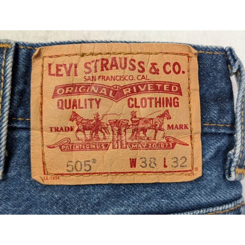 Levis 505 Mens Jeans 38 x 32 Regular Fit Straight Leg Denim Blue
